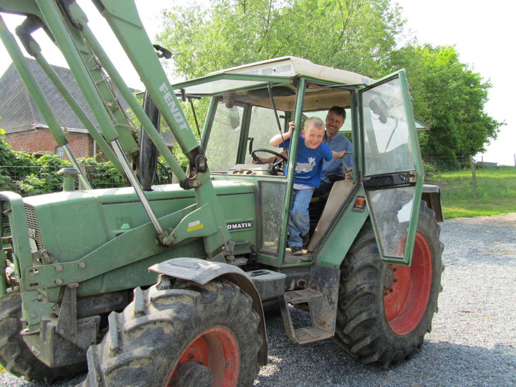 Auf dem Traktor